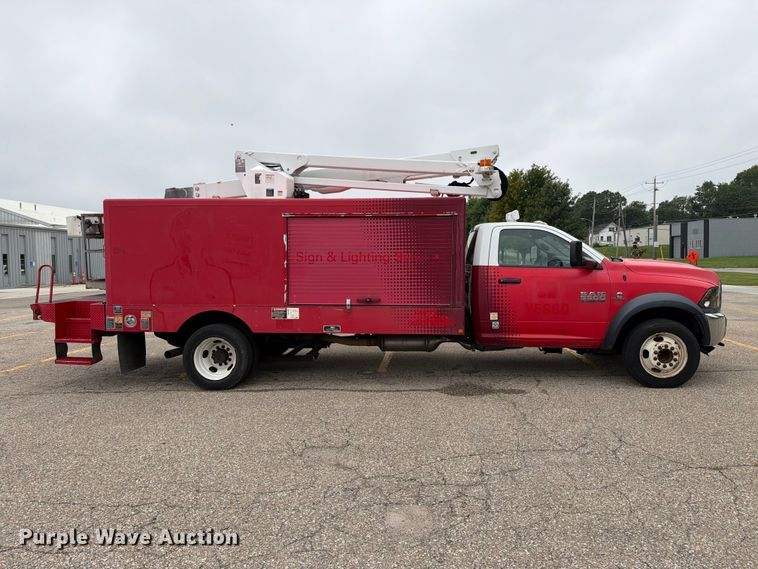 image for item DV8549 2014 RAM 5500HD bucket truck