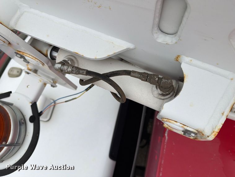 image for item DV8549 2014 RAM 5500HD bucket truck