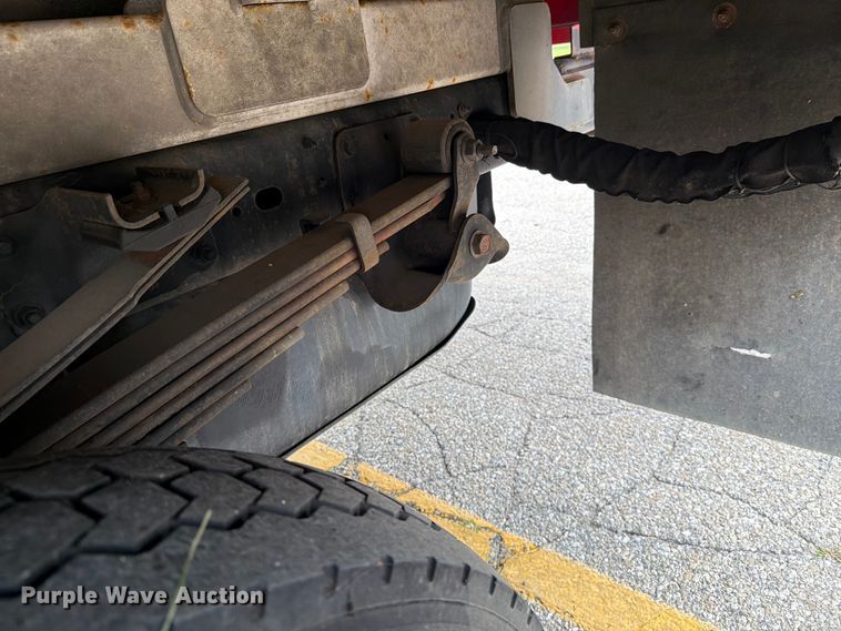 image for item DV8549 2014 RAM 5500HD bucket truck