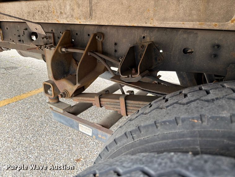image for item DV8549 2014 RAM 5500HD bucket truck