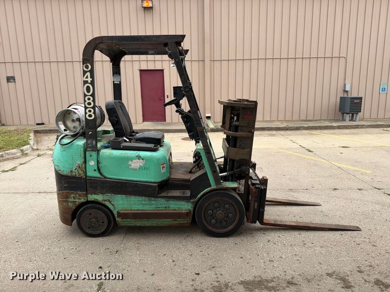 image for item DV8550 Mitsubishi FGC25K forklift