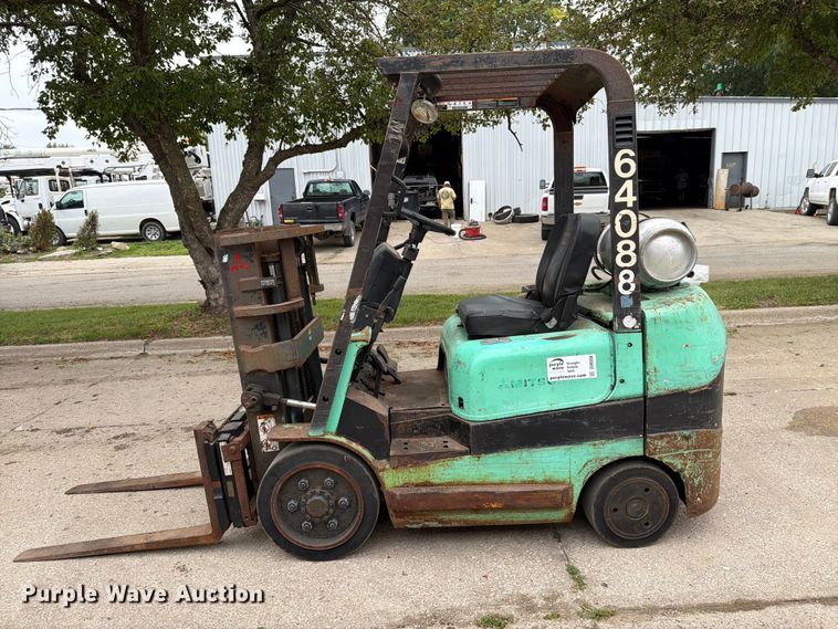 image for item DV8550 Mitsubishi FGC25K forklift