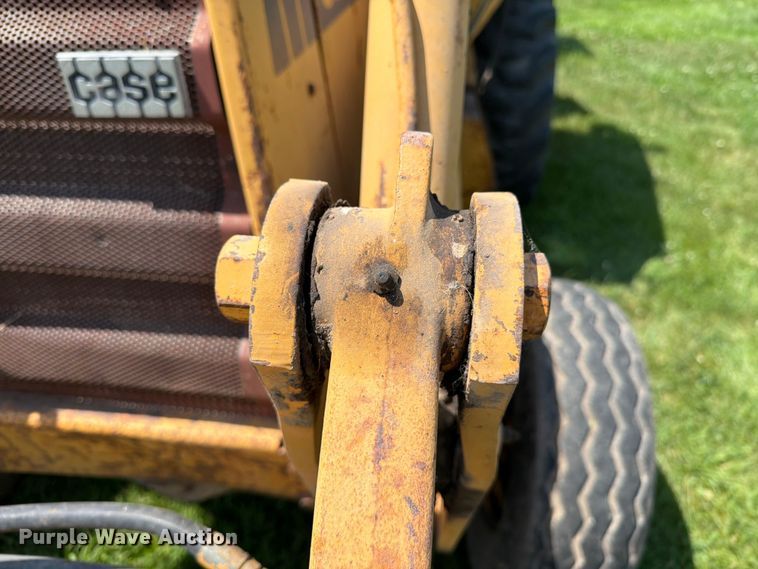 image for item DV8560 1986 Case 580 Super E backhoe