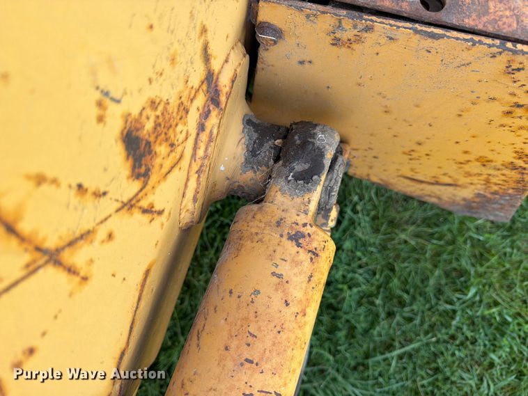 image for item DV8560 1986 Case 580 Super E backhoe