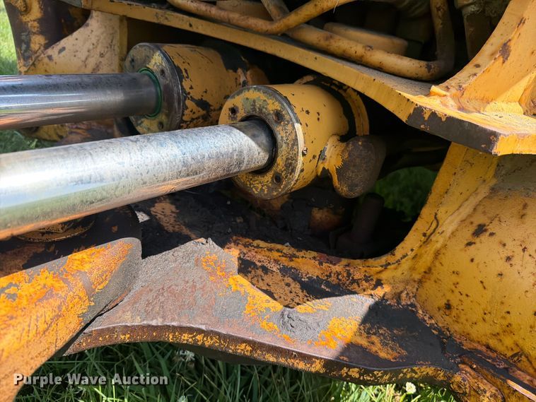 image for item DV8560 1986 Case 580 Super E backhoe