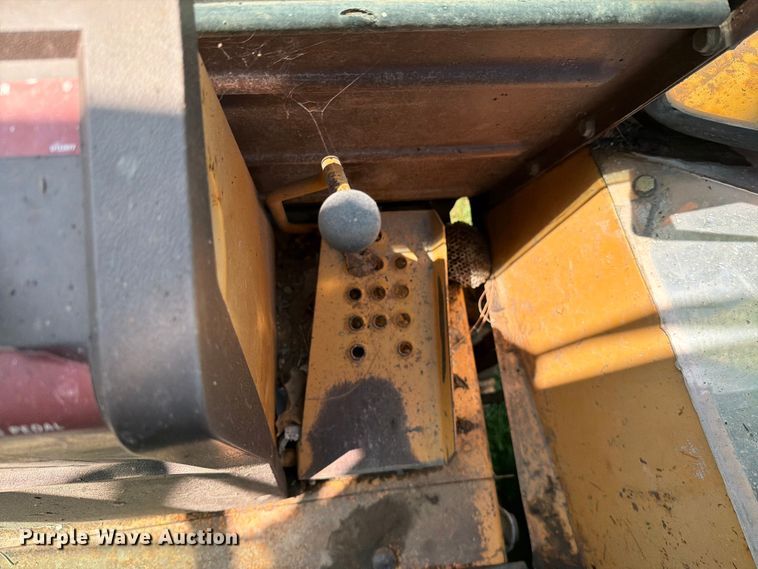 image for item DV8560 1986 Case 580 Super E backhoe