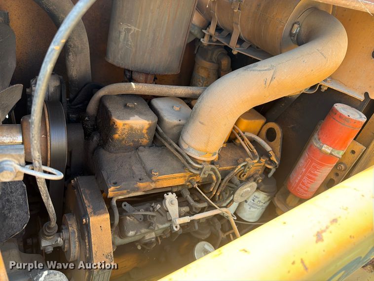image for item DV8560 1986 Case 580 Super E backhoe