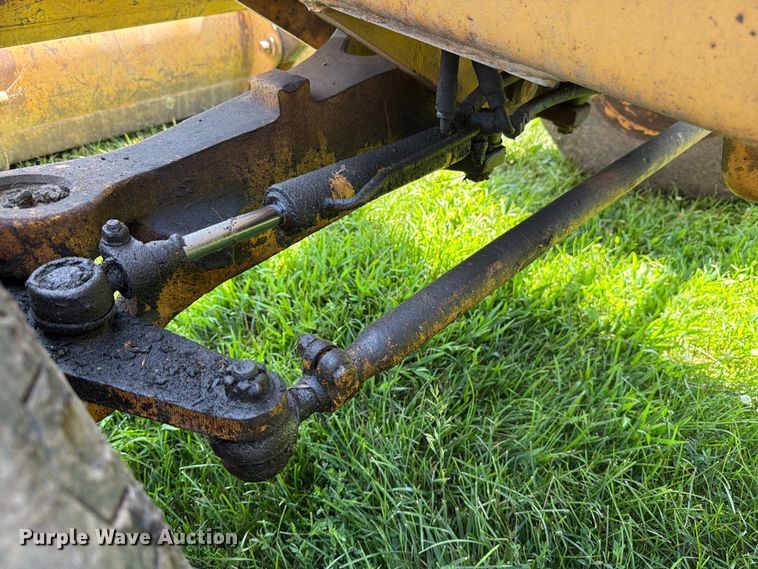 image for item DV8560 1986 Case 580 Super E backhoe