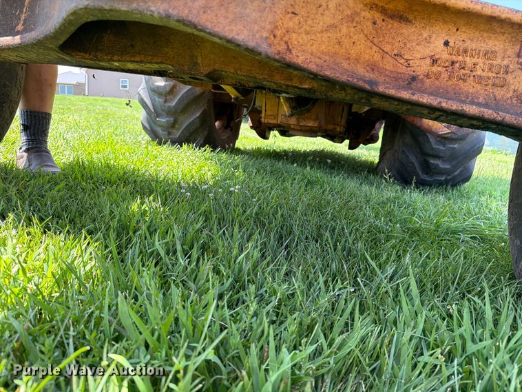 image for item DV8560 1986 Case 580 Super E backhoe
