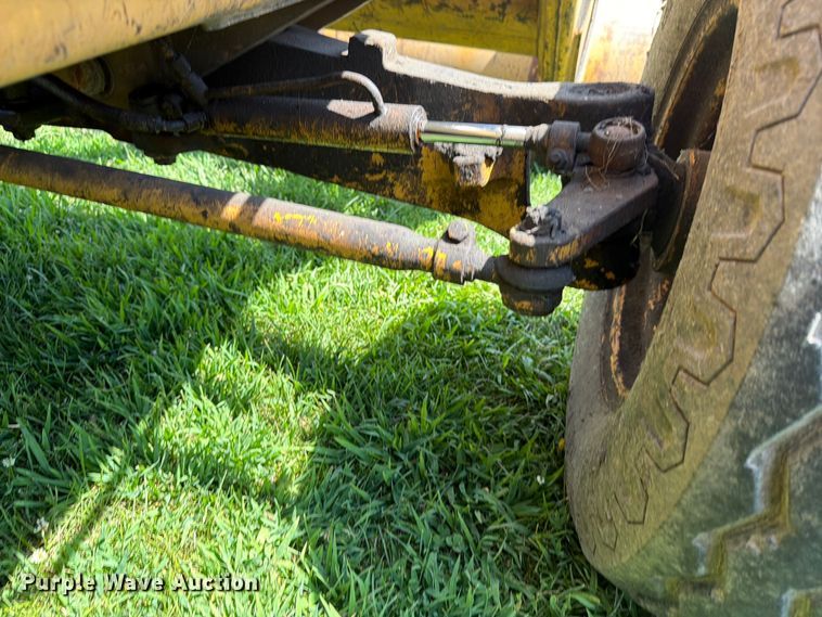 image for item DV8560 1986 Case 580 Super E backhoe