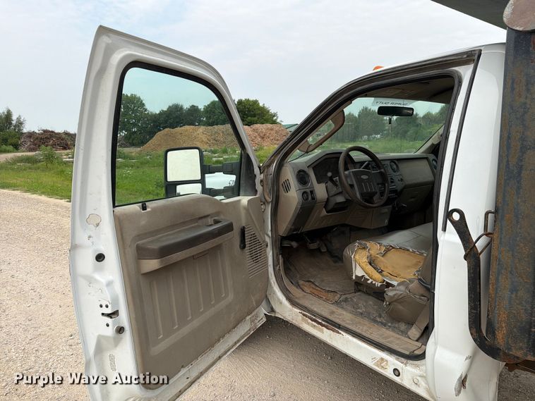 image for item DV8564 2008 Ford F450 Super Duty dump truck