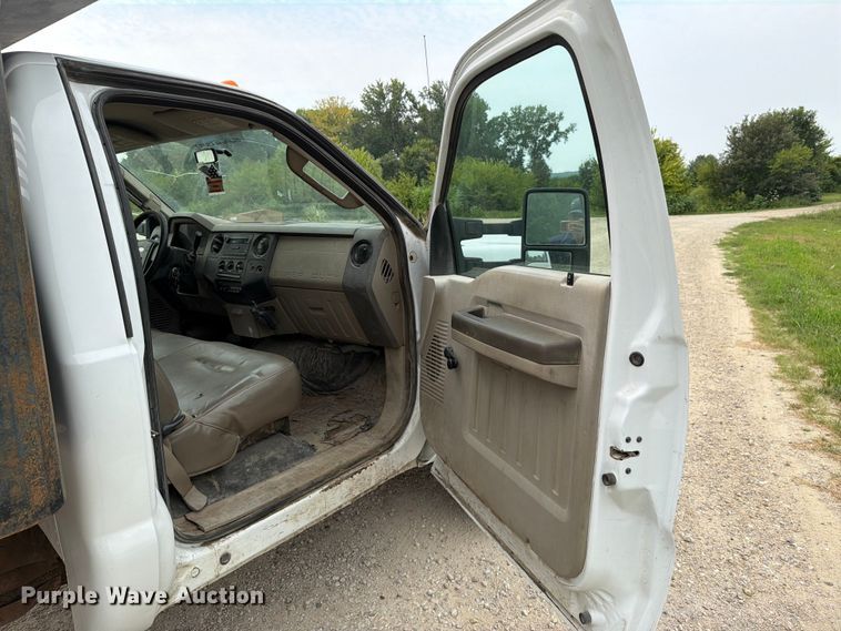image for item DV8564 2008 Ford F450 Super Duty dump truck