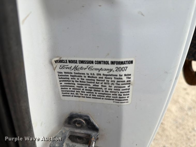 image for item DV8564 2008 Ford F450 Super Duty dump truck