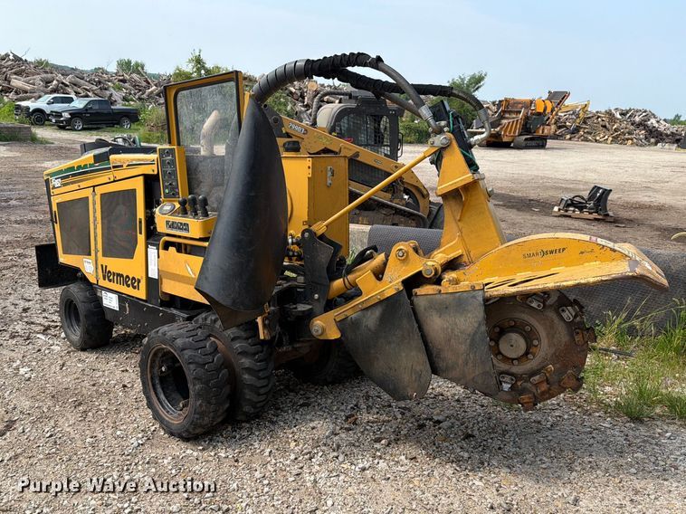 image for item DV8569 2017 Vermeer SC852 stump grinder