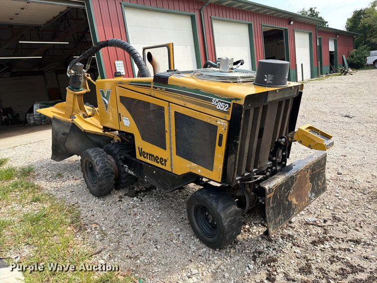 image for item DV8569 2017 Vermeer SC852 stump grinder