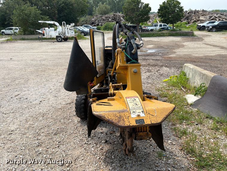 image for item DV8569 2017 Vermeer SC852 stump grinder