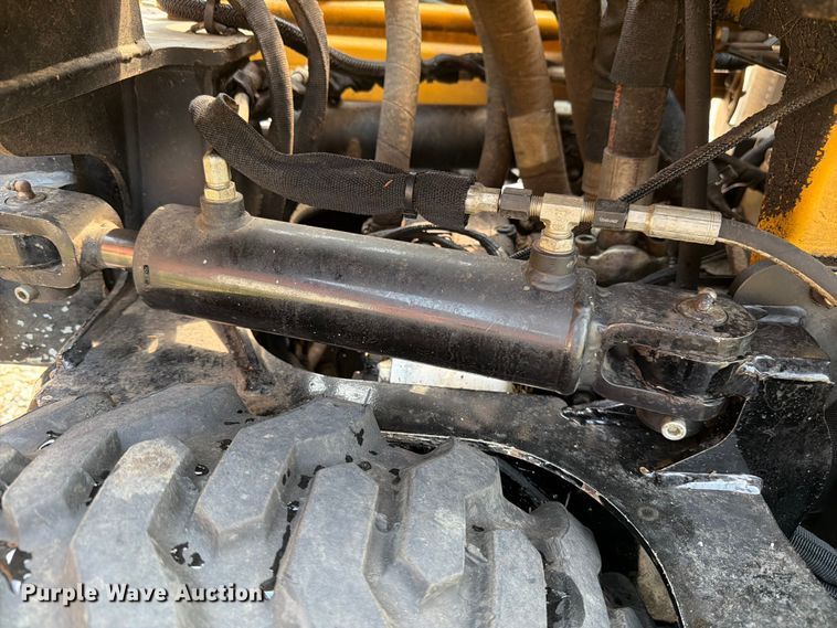 image for item DV8569 2017 Vermeer SC852 stump grinder