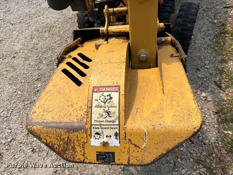 image for item DV8569 2017 Vermeer SC852 stump grinder
