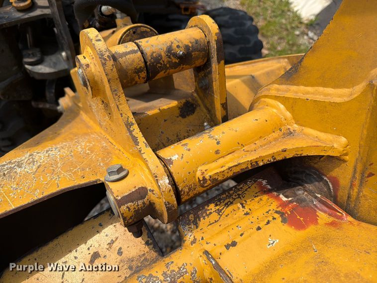 image for item DV8569 2017 Vermeer SC852 stump grinder