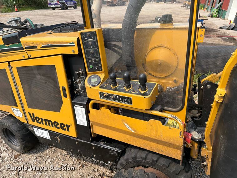 image for item DV8569 2017 Vermeer SC852 stump grinder