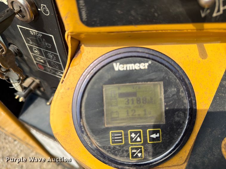 image for item DV8569 2017 Vermeer SC852 stump grinder