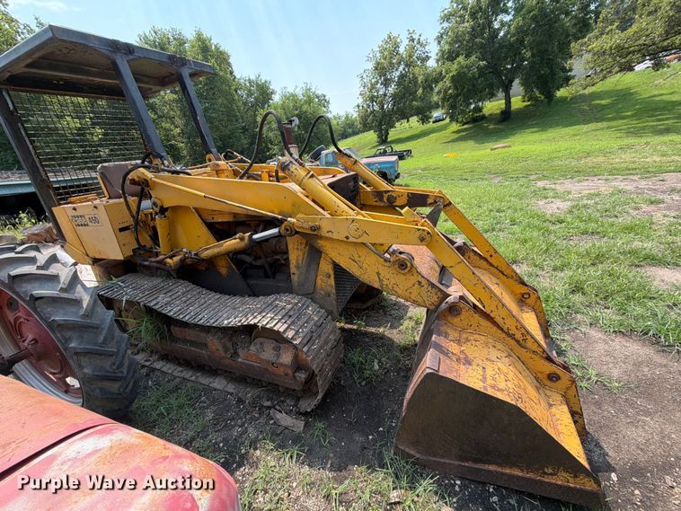 image for item DV8571 Case 450 crawler tractor