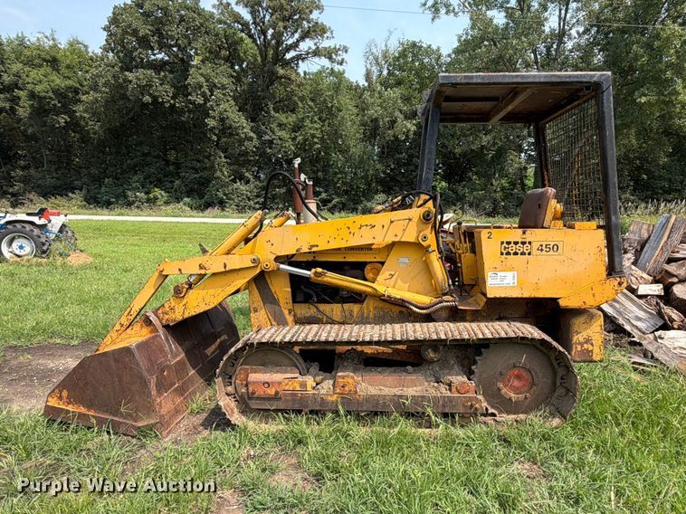 image for item DV8571 Case 450 crawler tractor