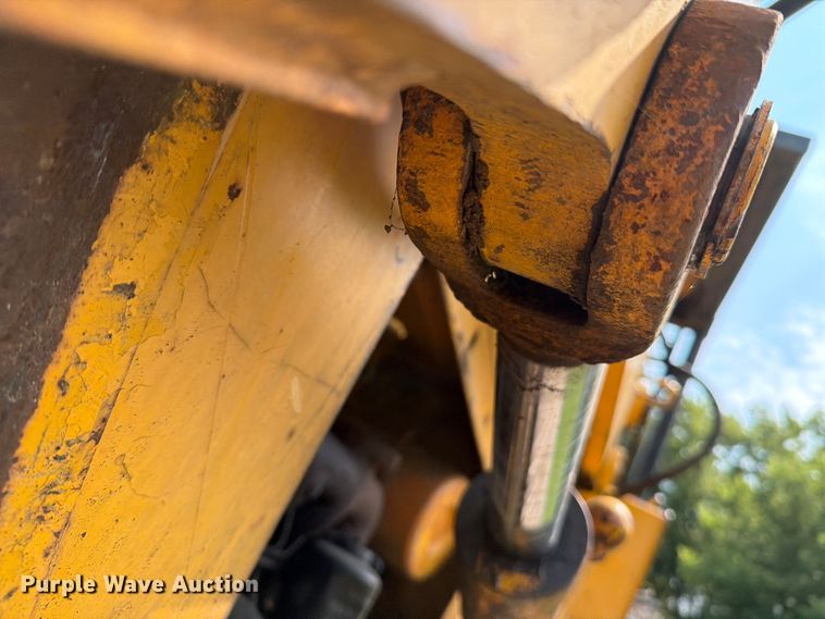 image for item DV8571 Case 450 crawler tractor