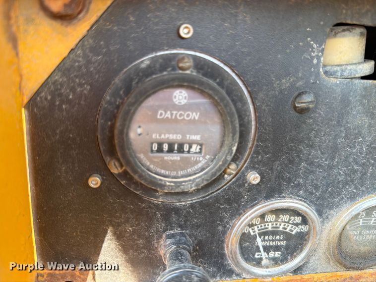 image for item DV8571 Case 450 crawler tractor