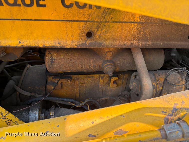 image for item DV8571 Case 450 crawler tractor