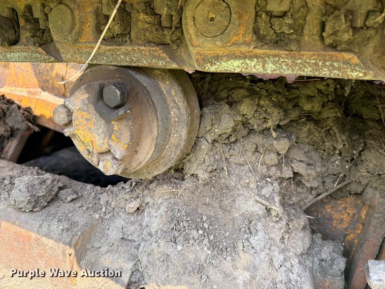 image for item DV8571 Case 450 crawler tractor