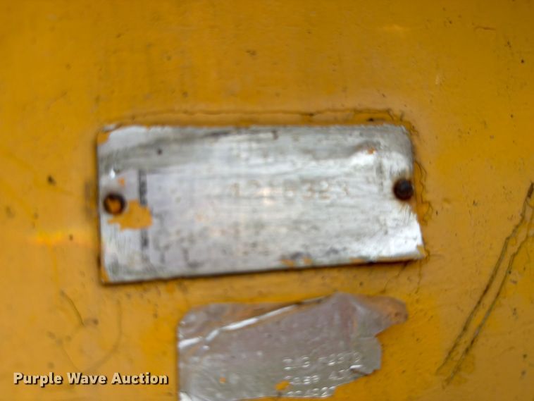 image for item DV8571 Case 450 crawler tractor
