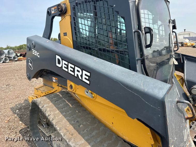 image for item DY3126 2015 John Deere 331G tracked skid steer loader