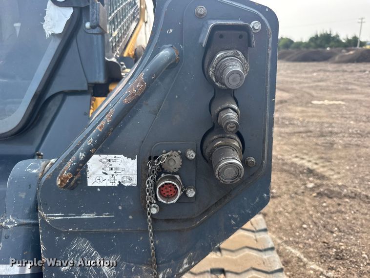 image for item DY3126 2015 John Deere 331G tracked skid steer loader