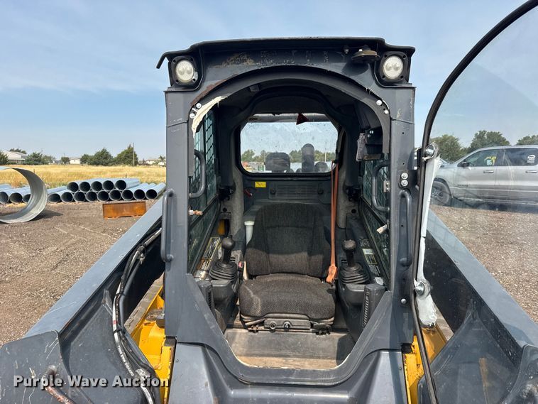 image for item DY3126 2015 John Deere 331G tracked skid steer loader