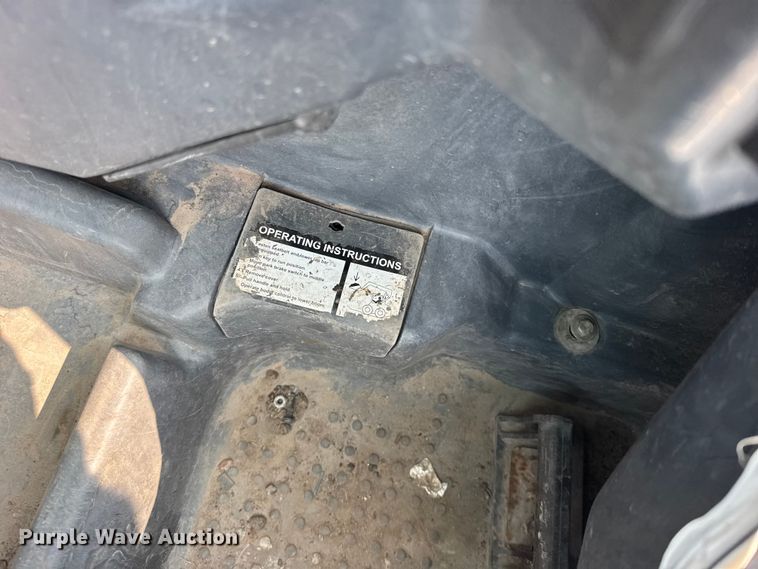 image for item DY3126 2015 John Deere 331G tracked skid steer loader