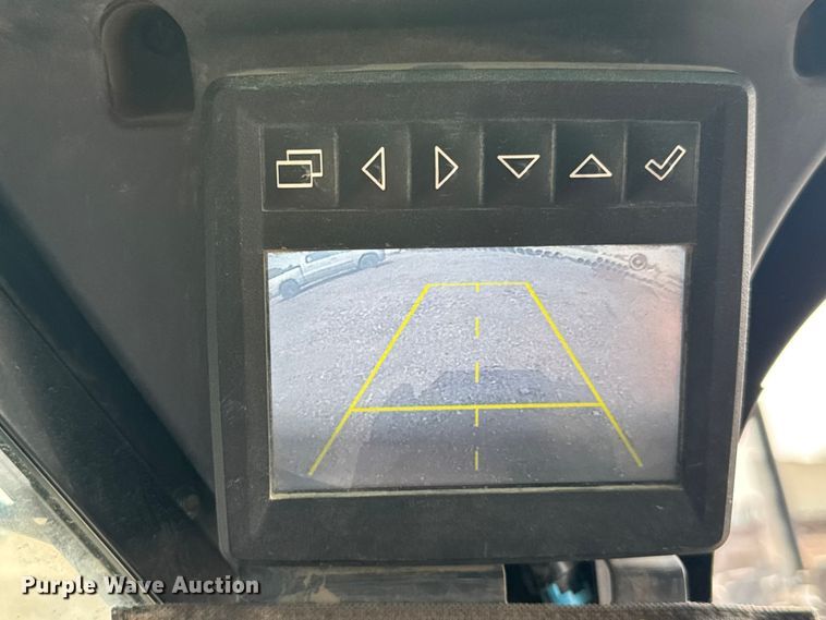 image for item DY3126 2015 John Deere 331G tracked skid steer loader