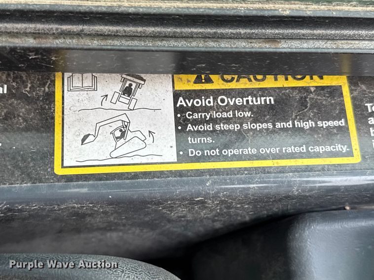 image for item DY3126 2015 John Deere 331G tracked skid steer loader