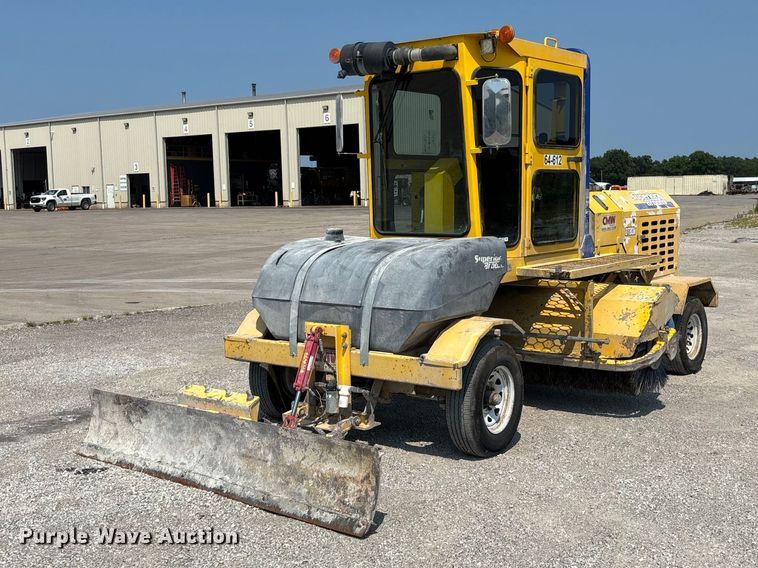 2016 Superior Broom DT80K broom