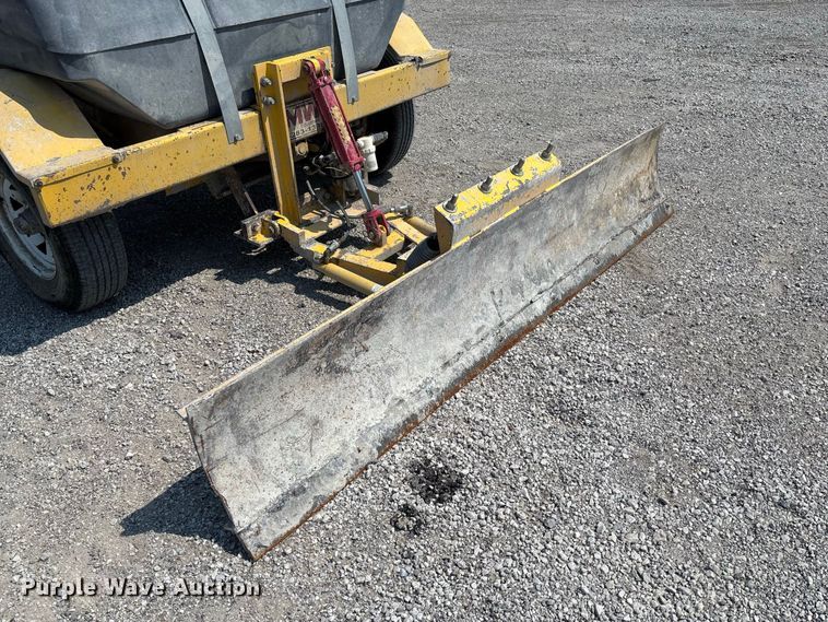 image for item DZ4482 2016 Superior Broom DT80K broom