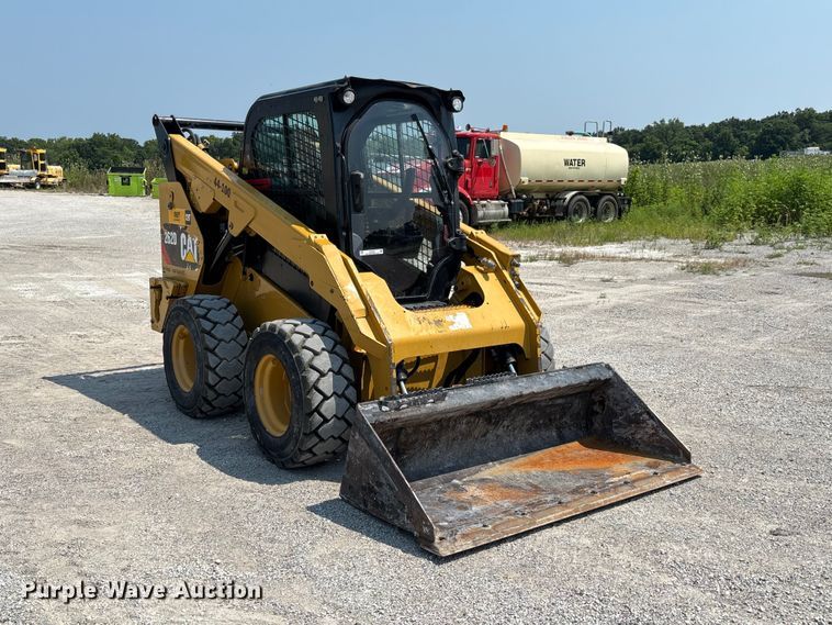 image for item DZ4484 2019 Caterpillar 262D skid steer loader
