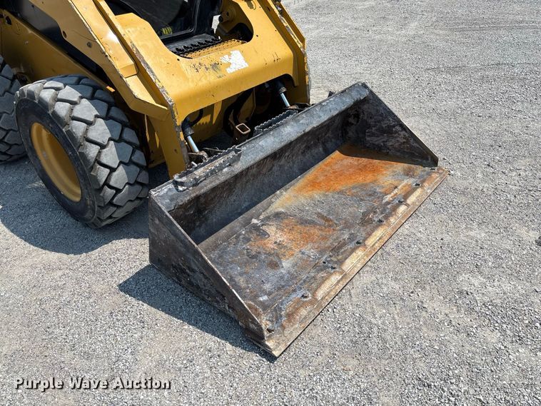 image for item DZ4484 2019 Caterpillar 262D skid steer loader