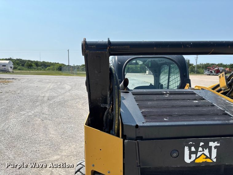 image for item DZ4484 2019 Caterpillar 262D skid steer loader