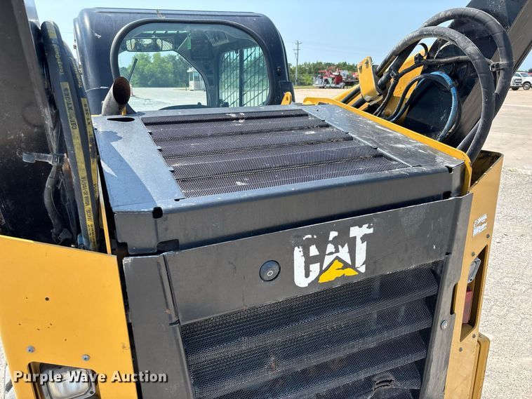 image for item DZ4484 2019 Caterpillar 262D skid steer loader