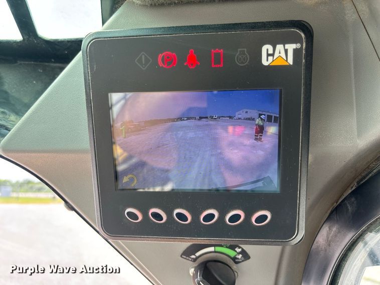 image for item DZ4484 2019 Caterpillar 262D skid steer loader