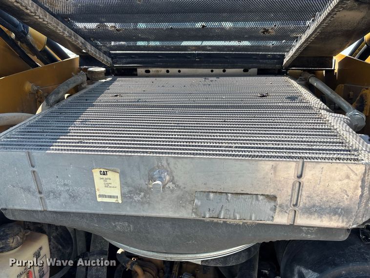 image for item DZ4484 2019 Caterpillar 262D skid steer loader