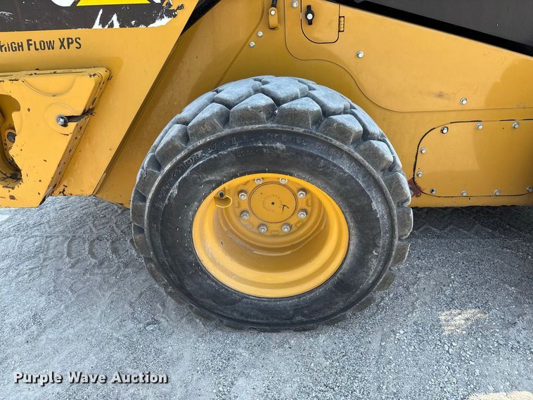 image for item DZ4484 2019 Caterpillar 262D skid steer loader