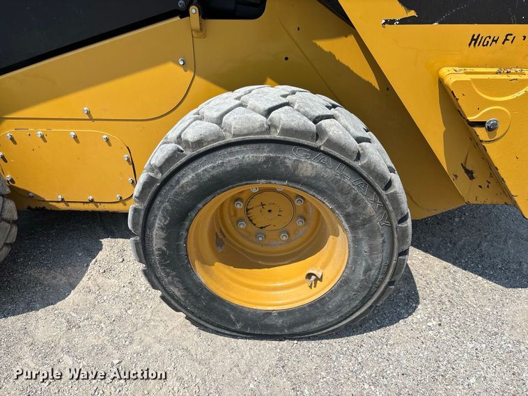 image for item DZ4484 2019 Caterpillar 262D skid steer loader