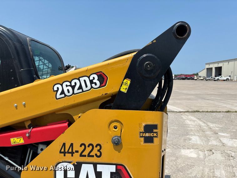 image for item DZ4485 2020 Caterpillar 262D3 skid steer loader