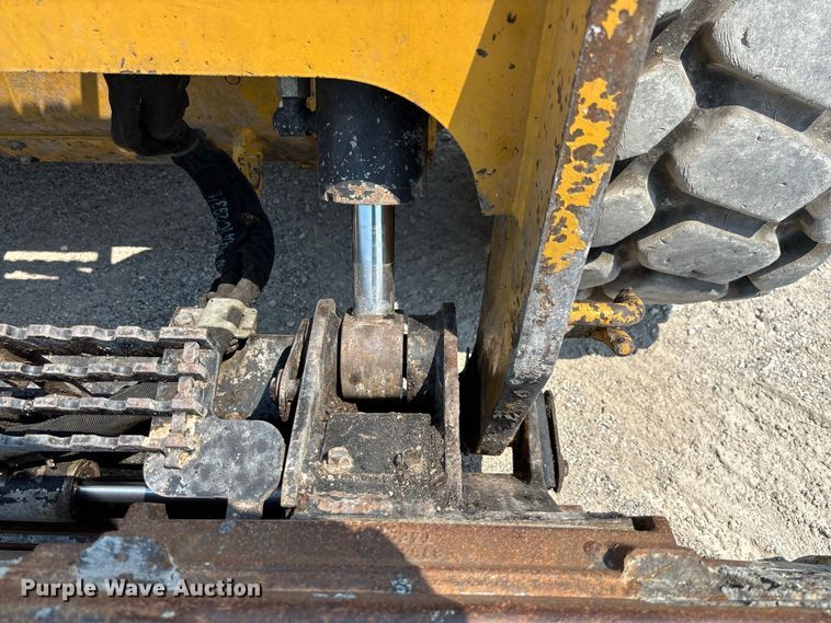 image for item DZ4485 2020 Caterpillar 262D3 skid steer loader